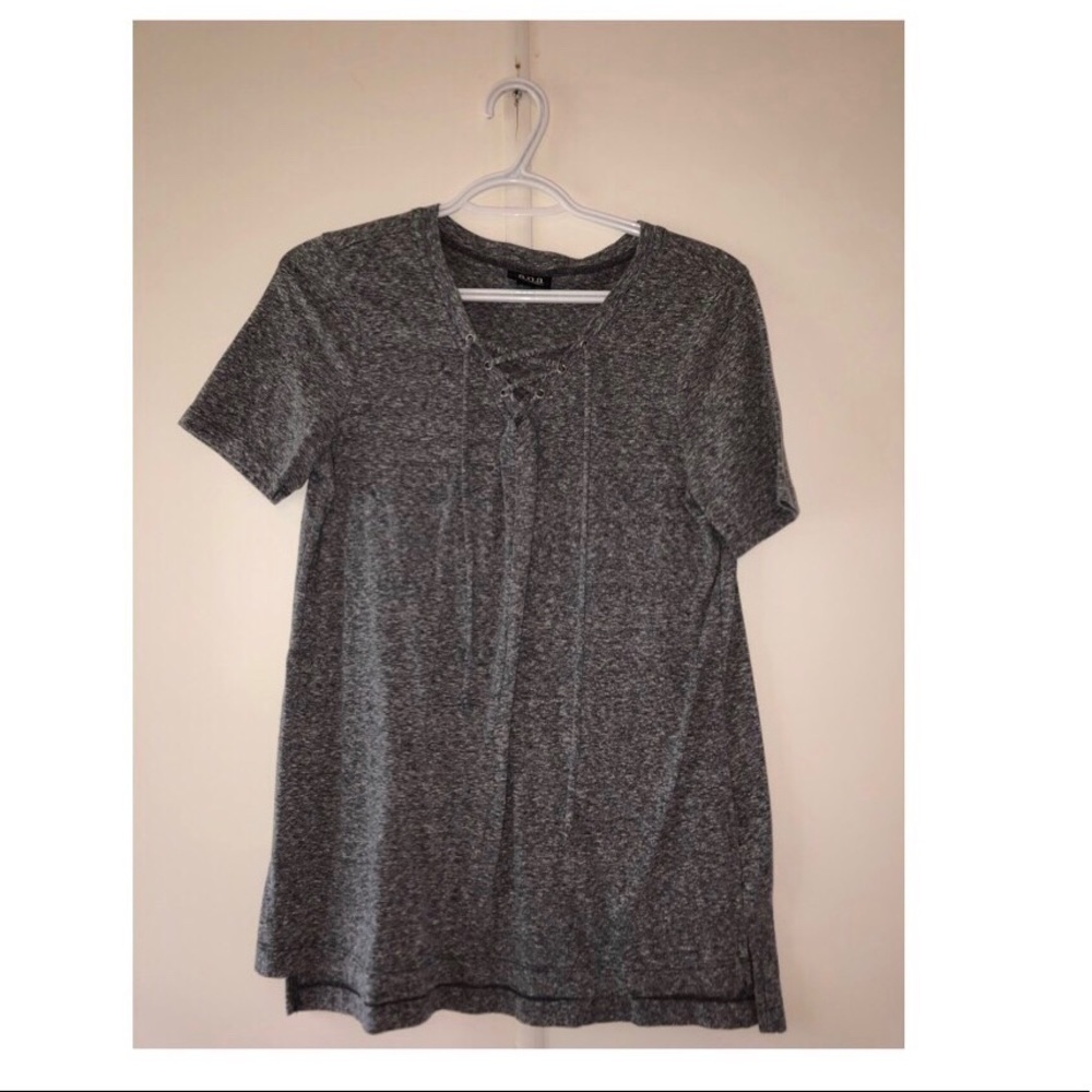 Gray short sleeve front tie